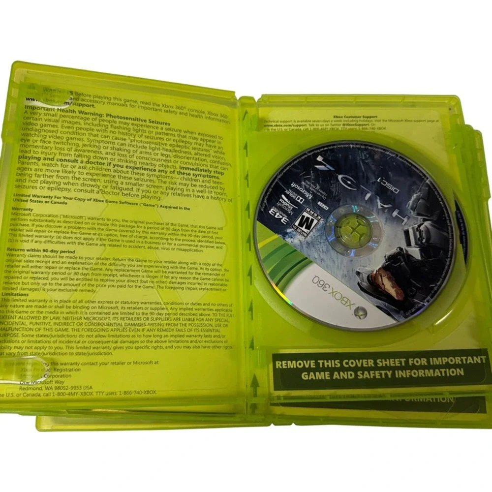 Xbox 360 Game Bundle Lot of 4 Call of‎ Duty Ghosts Halo 4 The Walking Dead Mass